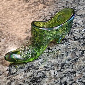 Stunning Vintage FentonCarnival Daisy & Button Glass Boot/shoe Green